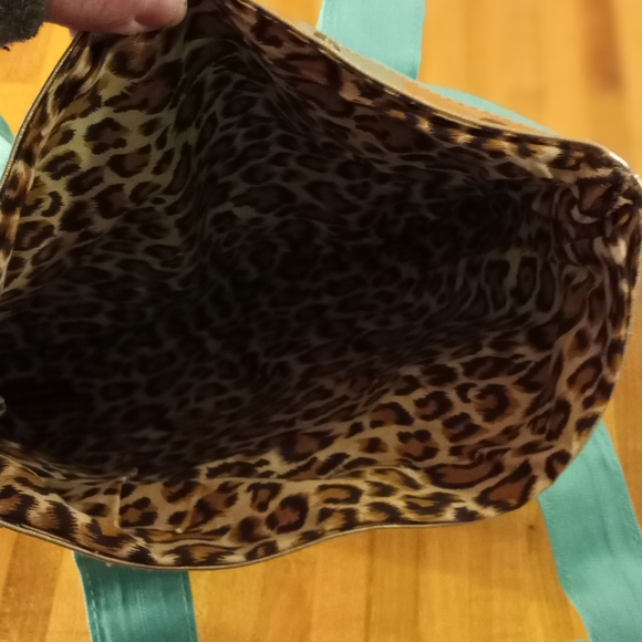 Betsy Johnson mint green and gold New tote - Picture 4 of 7